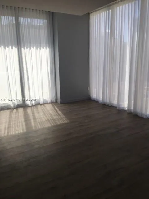 Centro #810 image #7