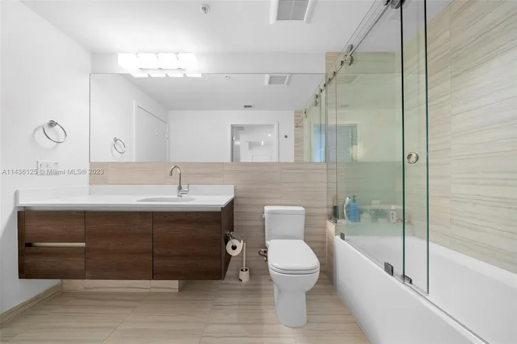 Merrick Manor #519 image #8