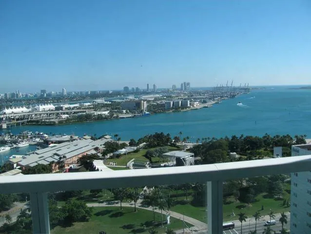 Vizcayne North Tower #3908 image #16