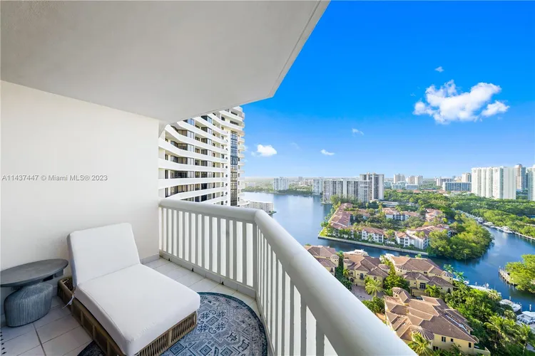 Williams Island 1000 #2504 image #11