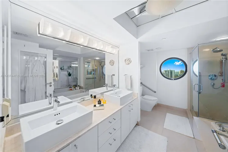 Williams Island 1000 #2504 image #12