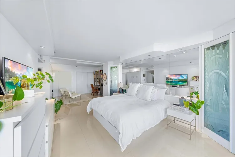 Williams Island 1000 #2504 image #9