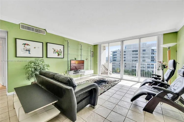 Island Pointe #5G image #10