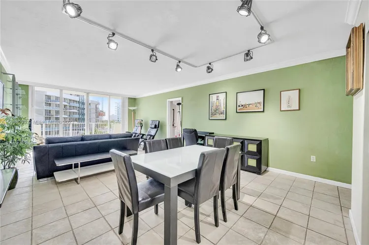 Island Pointe #5G image #16