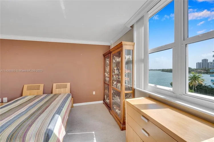 Island Pointe #5G image #21