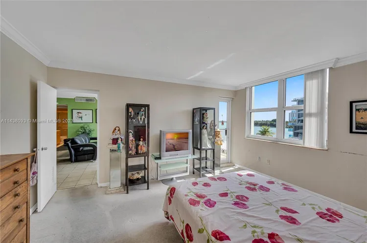 Island Pointe #5G image #24