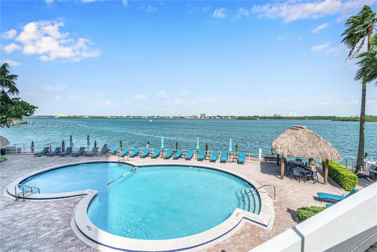 Island Pointe #5G image #33