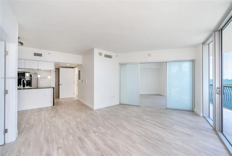 Opera Tower #1902 image #18