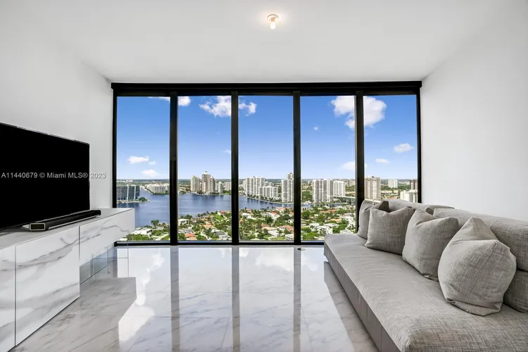 Porsche Design Tower #2803 image #20