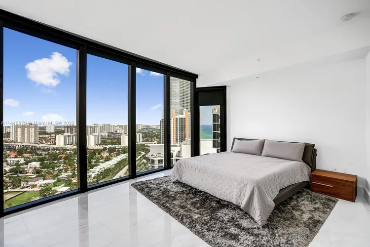 Porsche Design Tower #2803 image #25