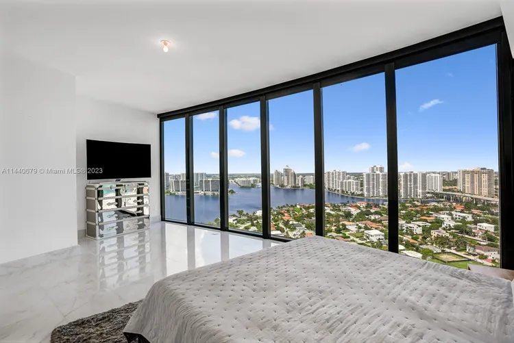 Porsche Design Tower #2803 image #26