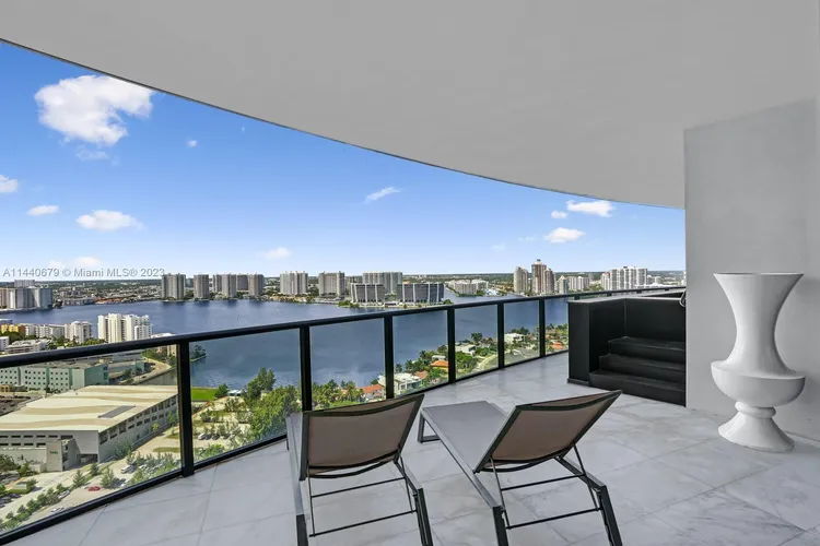 Porsche Design Tower #2803 image #28