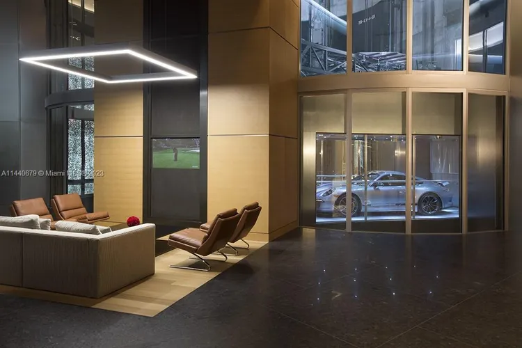 Porsche Design Tower #2803 image #35