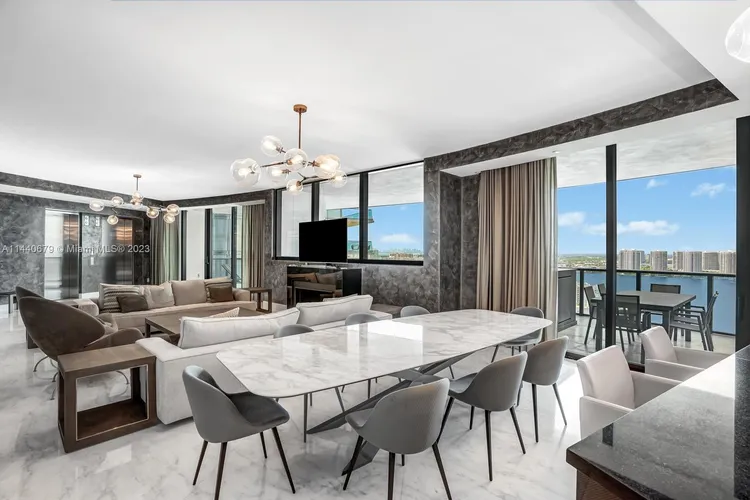 Porsche Design Tower #2803 image #6