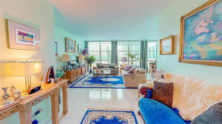 Crystal House #6N image #12