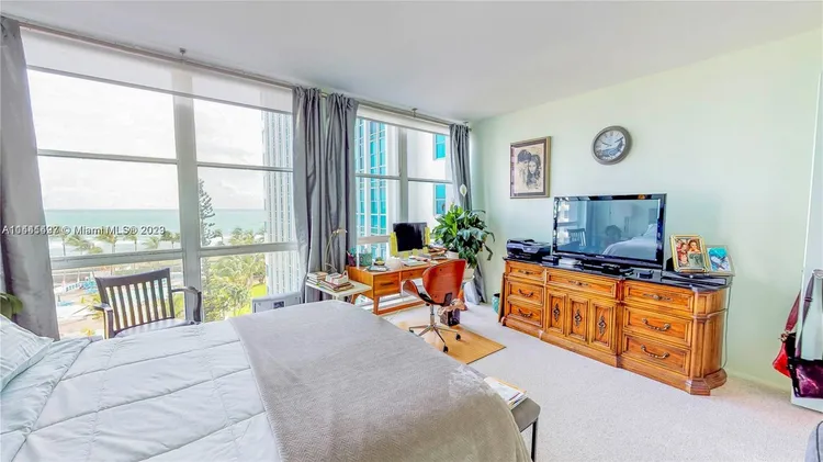 Crystal House #6N image #15