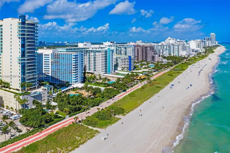 Crystal House #6N image #22