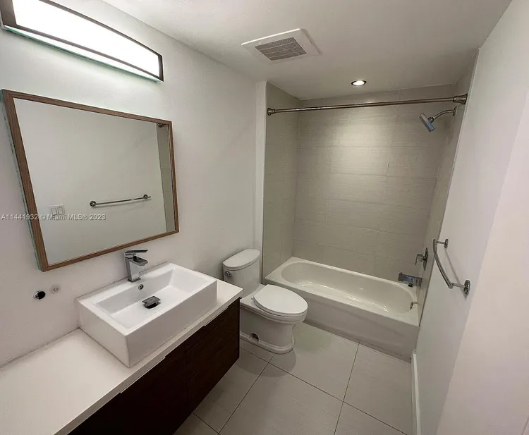 Brickell Ten #1810 image #6