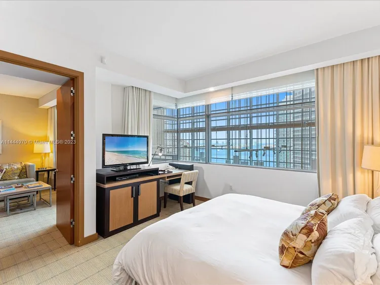 Mayfield AKA Hotel #2710 image #11