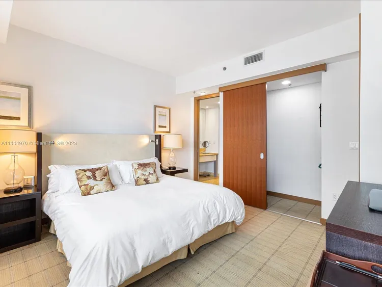 Mayfield AKA Hotel #2710 image #13