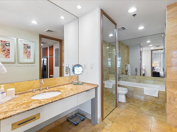 Mayfield AKA Hotel #2710 image #15
