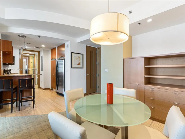 Mayfield AKA Hotel #2710 image #7