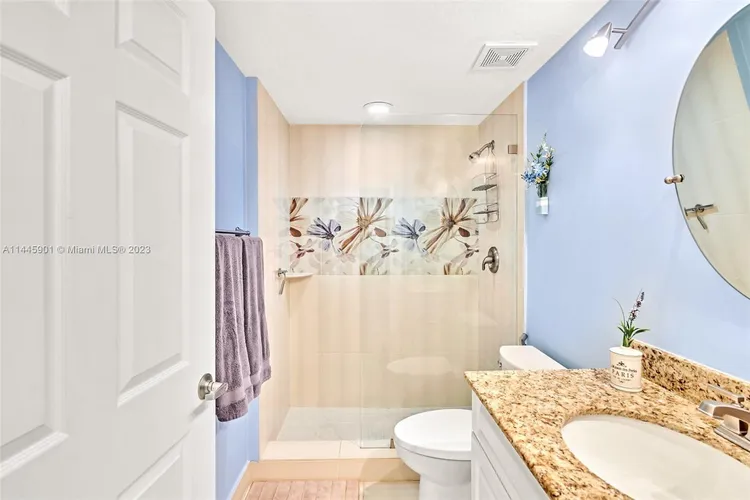 Marina Bay Club #1106 image #24