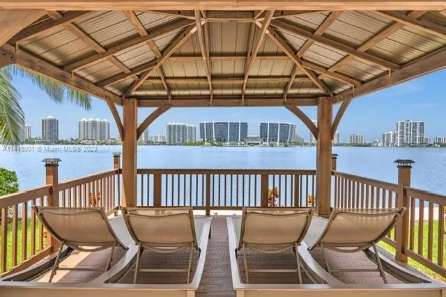 Marina Bay Club #1106 image #33