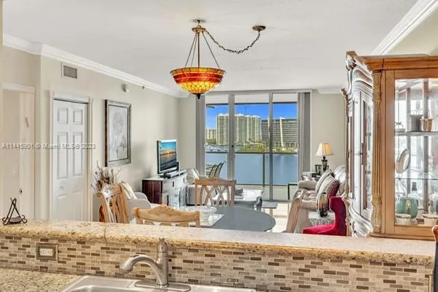 Marina Bay Club #1106 image #6