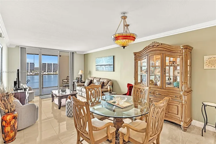 Marina Bay Club #1106 image #8