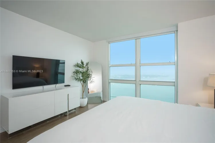 Yacht Club at Portofino #2306 image #10