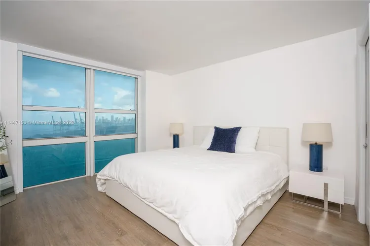 Yacht Club at Portofino #2306 image #8