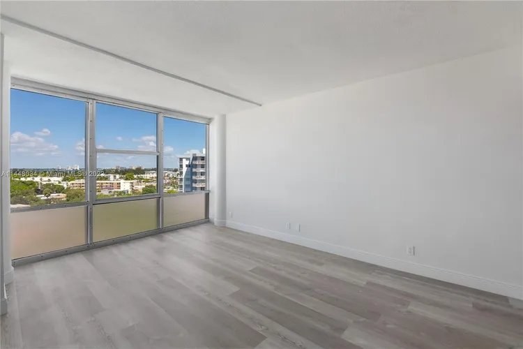 King Cole #917 image #13