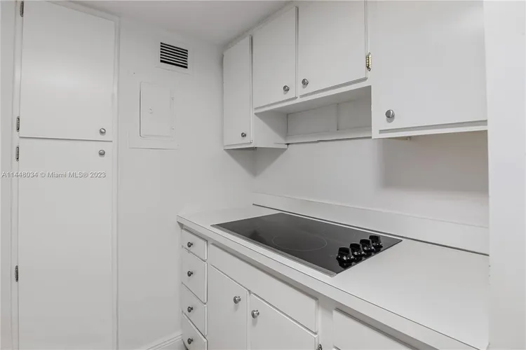 King Cole #917 image #19