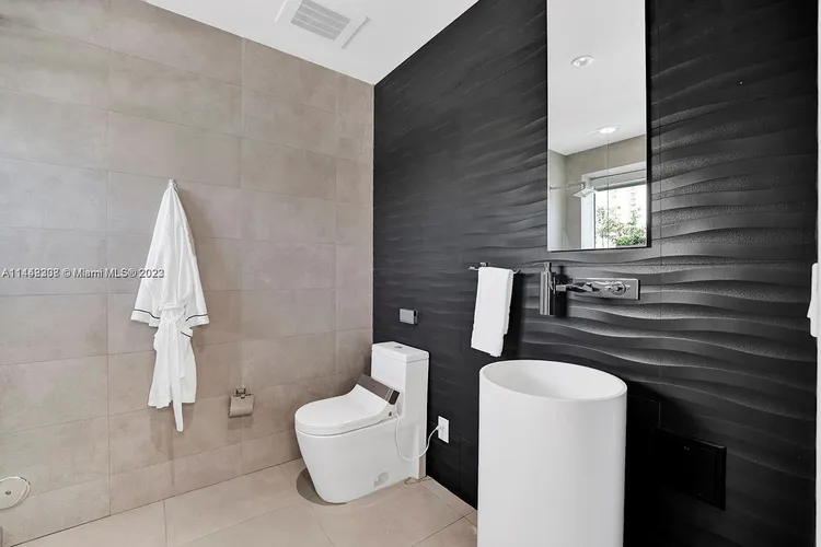 Echo Aventura #206 image #28