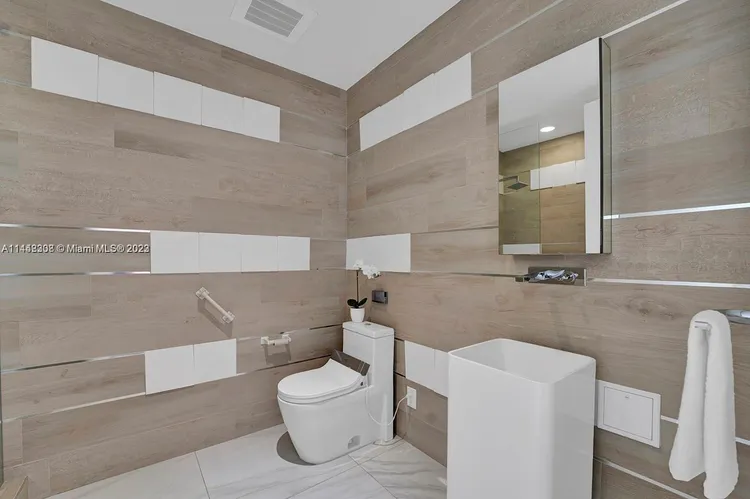 Echo Aventura #206 image #32