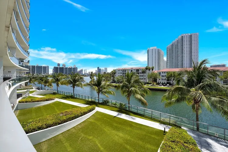 Echo Aventura #206 image #51