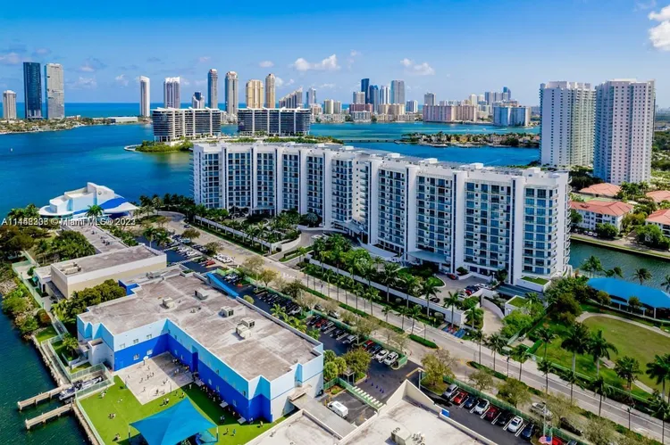 Echo Aventura #206 image #7