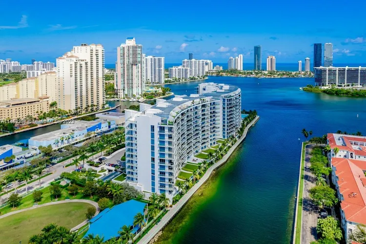 Echo Aventura #206 image #8