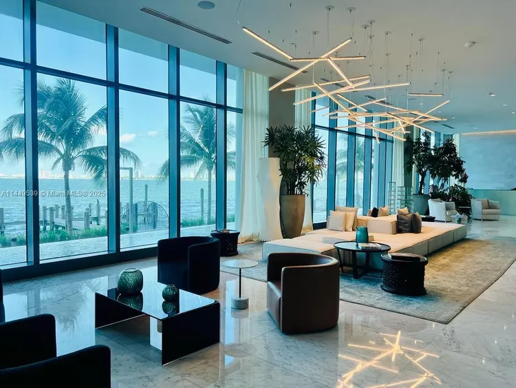 One Paraiso #1506 image #27