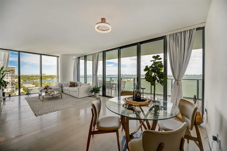 One Paraiso #1506 image #6