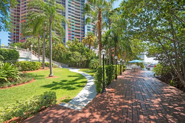 Imperial at Brickell #905 image #15