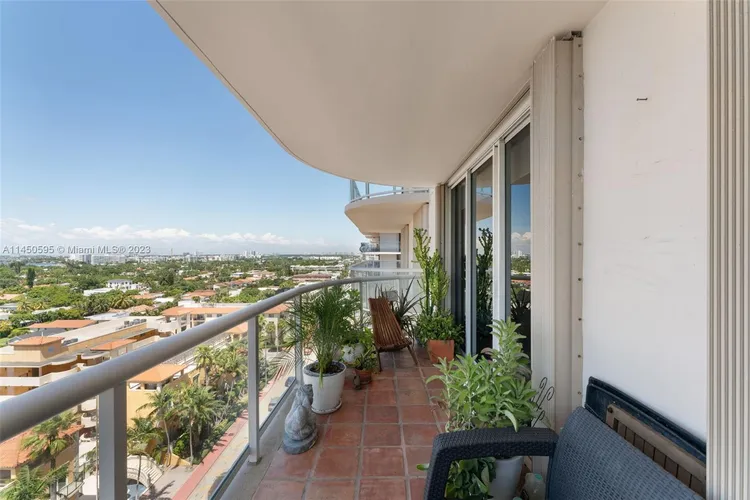 Champlain Towers East #11E image #35