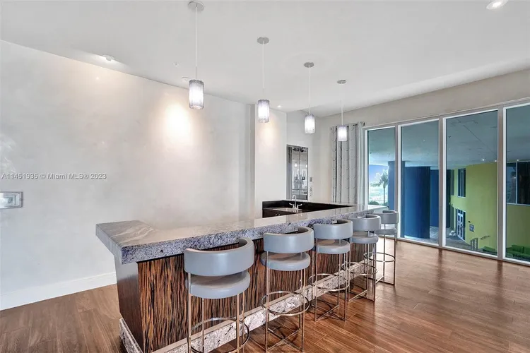 Latitude #1708 image #13