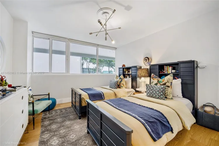 Atlantis on Brickell #302 image #10