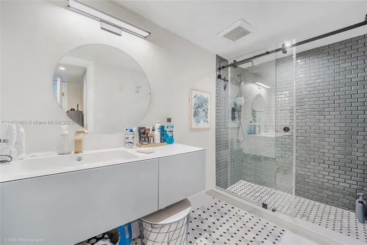 Atlantis on Brickell #302 image #11