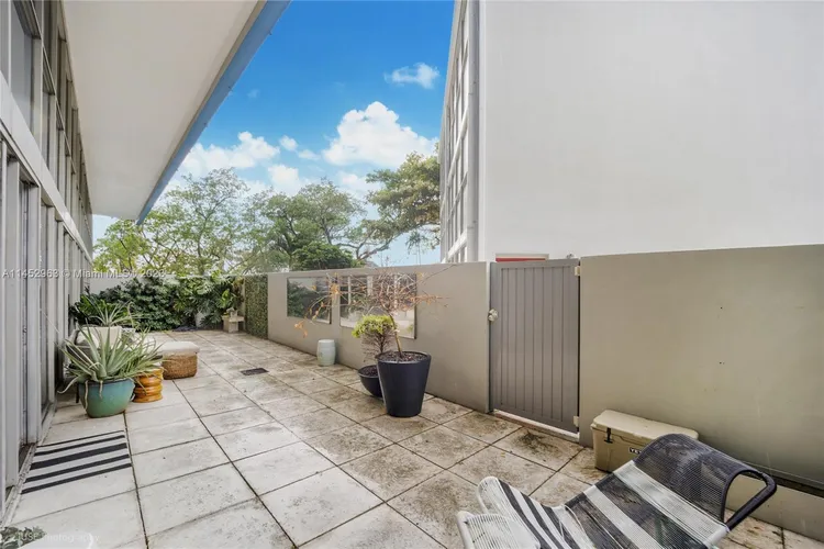 Atlantis on Brickell #302 image #15