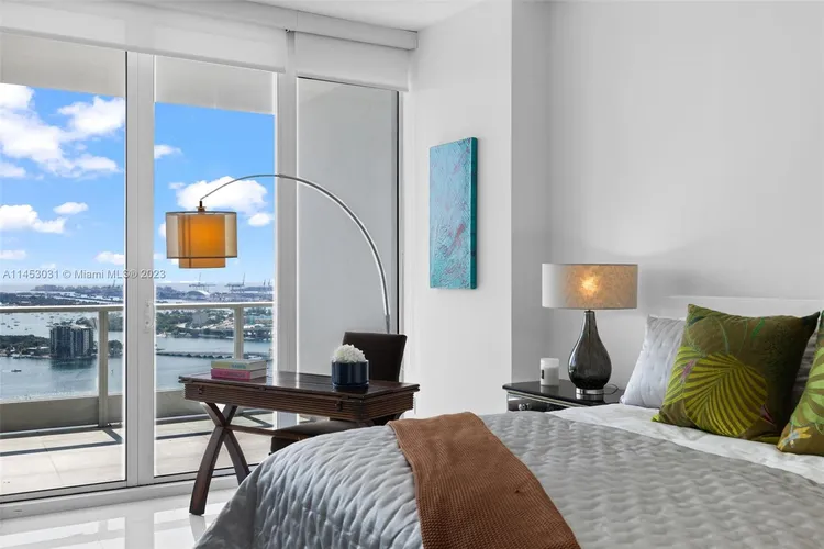 Paramount Bay #3305 image #15