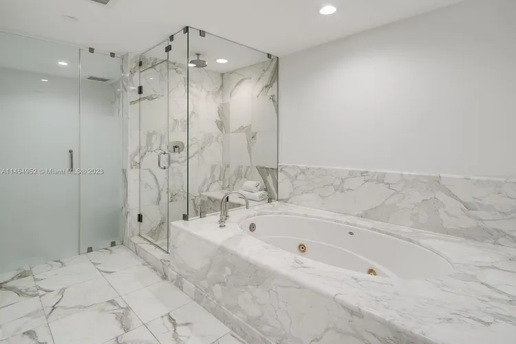 Grovenor House #1105 image #8