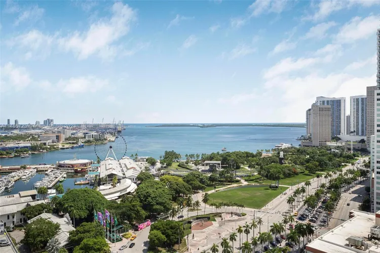 The Elser Hotel & Residences #1612 image #16